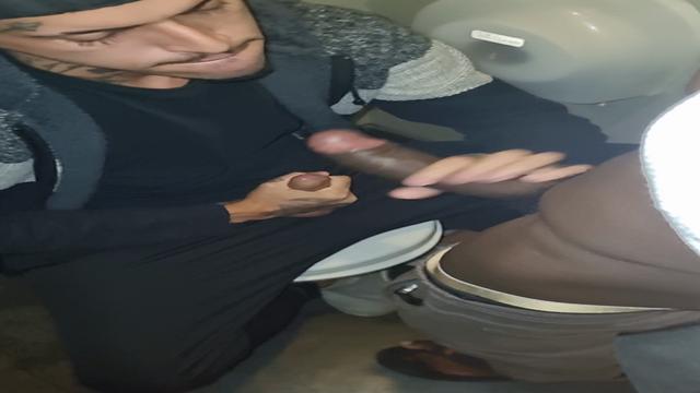 Lek com cara de macho maa na minha pika é putinha 