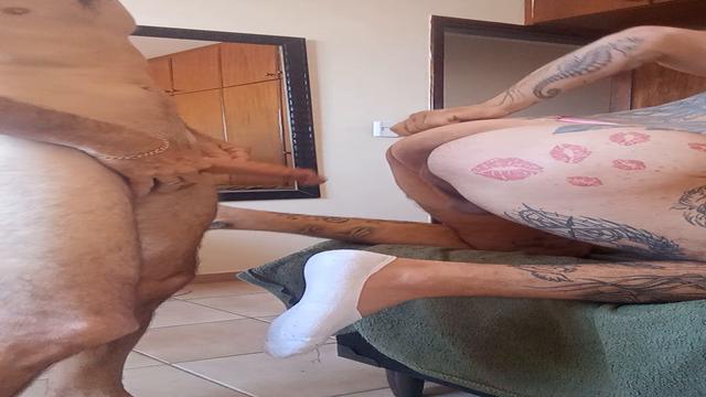 Macho alemão magrão veio me dar de mamar gostoso e f...
