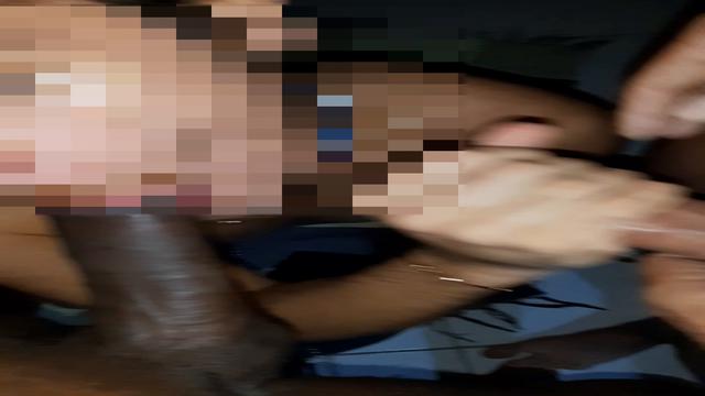 21. Matei minha fome de mamar duas pirocas