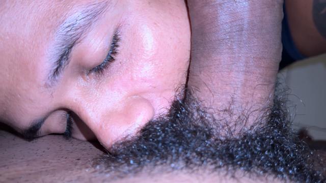 video 162 - tirando leite do kctao peludo