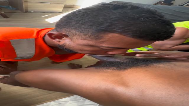 OS PEDREIROS DOTADOS ME COMERAM