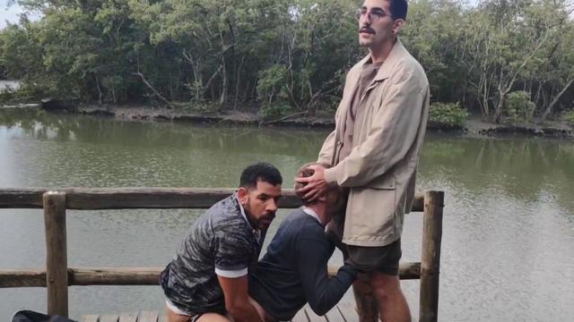 Bareback ao ar livre