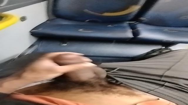 Tesao no busao ?