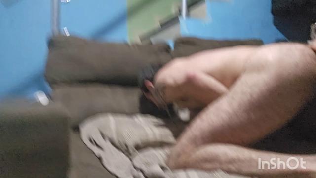 Dando para o árabe pauzudo.