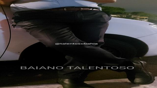 HOJE BATI UM PAPO COM ESSE COROA TAXISTA ELE TEM UMA...