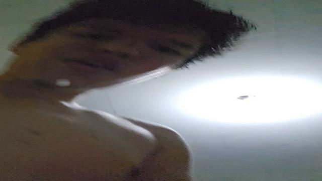 Macetei o cuzinho do mlk que tava empinadinho na min...