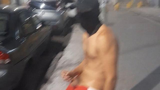 Pelado Na Rua