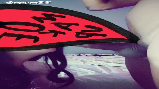 Delícia demais chupar esse rabo...