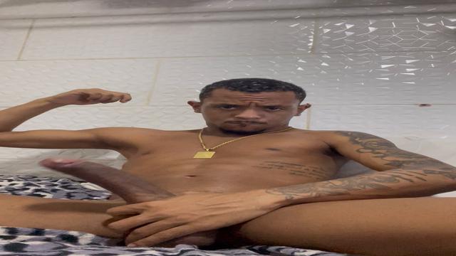 Tesao de macho depois de fuma uns 