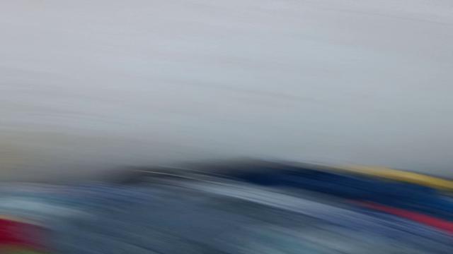 Exibindo meu pikão gostoso pra esposa. 