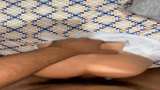 deixa eu meter só a cabecinha maninho