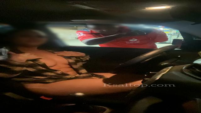 Pedindo informação no posto de gasolina 