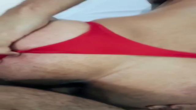 PRÉVIA: TIREI A VIRGINDADE DO MEU TIO 