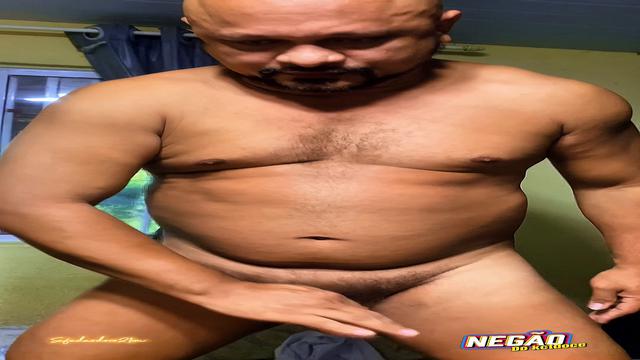 Garçon gigante veio da pramim e pro negão
