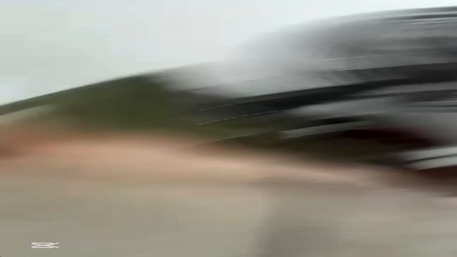 Especial pra quem gosta de coroa peludo grisalho ess...