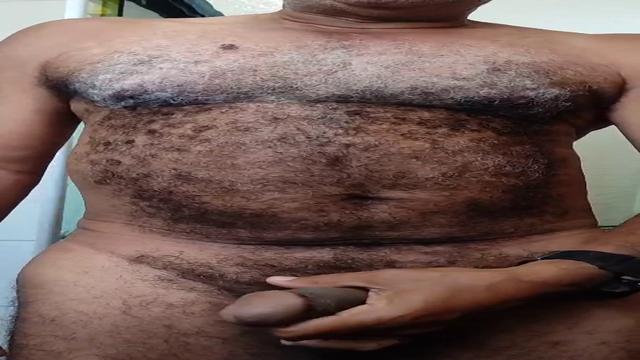 Mais leite desse coroa que delícia inédito claro com áudio falando putaria 