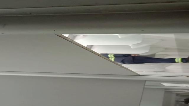 Alguns pauzões e um batendo uma no banheiro 