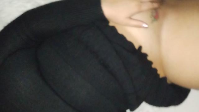 MARIDO PEGOU A ESPOSA BATENDO SIRIRICA 