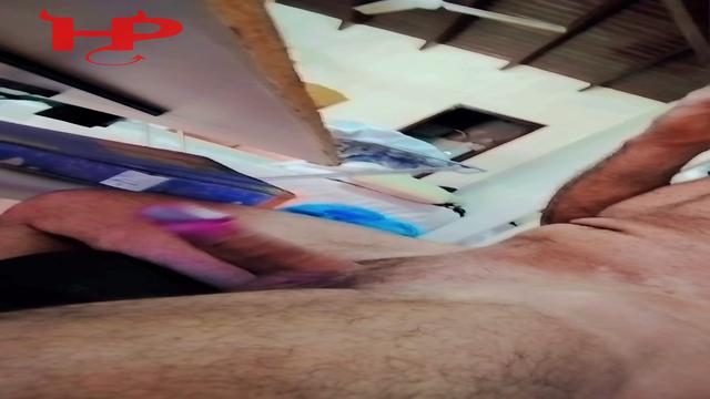 E aí tu chupa o que primeiro, o tereré ou meu pau?