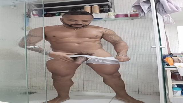 Quer tomar banho ?? com o PRETUU ✊?????