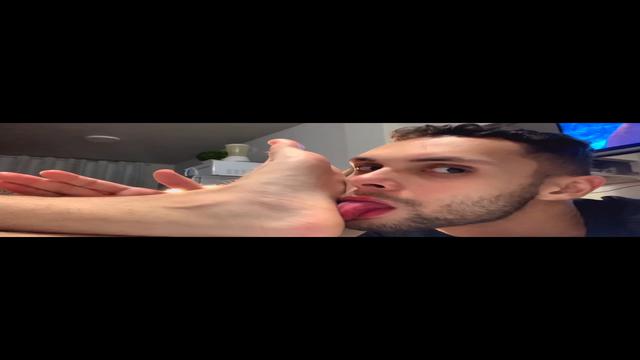 Sessão de podolatria com o Sub gravando!