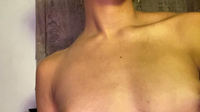 brincando c as tetas