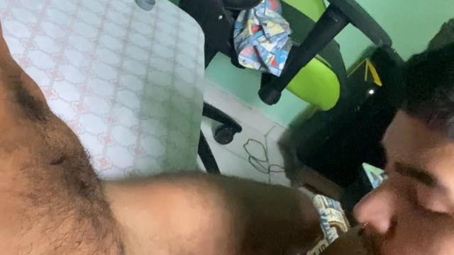 Chegou sedento na piroca, mamou demais!