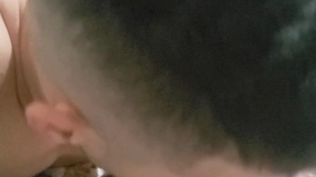 Treinando a garganta da minha putinha