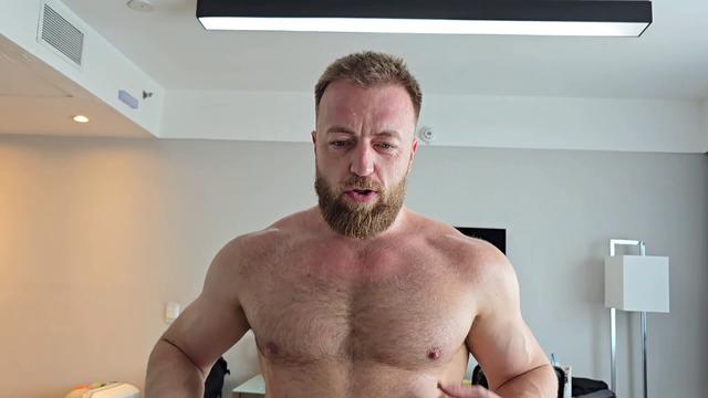 2025 março: Nik Beau