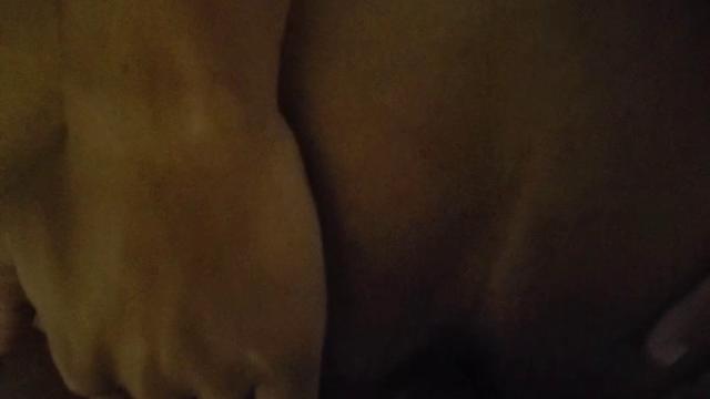 Socando forte no mlk enquanto ele pede mais 