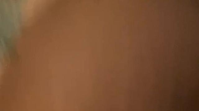 Posso sentar assim na sua piroca ?