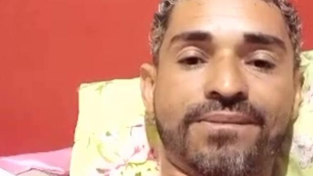 Moreno gostoso pauzudo