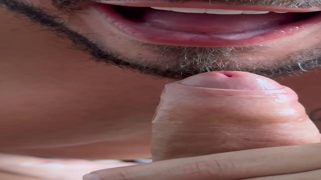 Mlk gozou gostoso na minha boca 