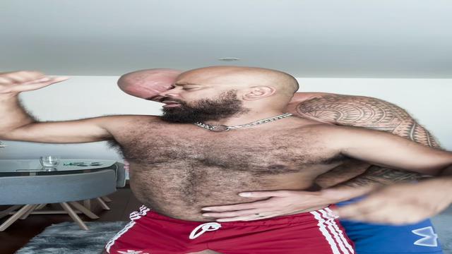 Foda com o ursão gigante!