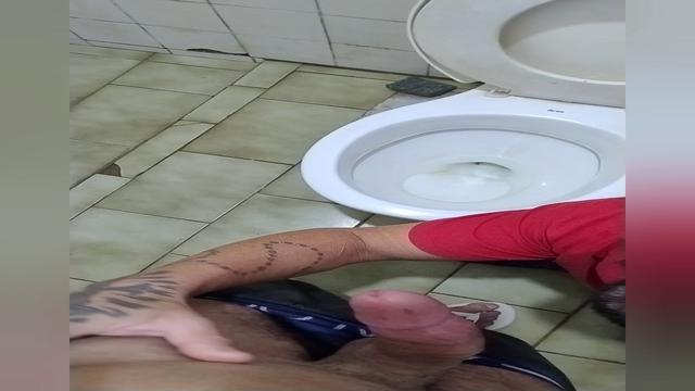 Hétero Molequeiro estava no rolê deu uma passadinha ...