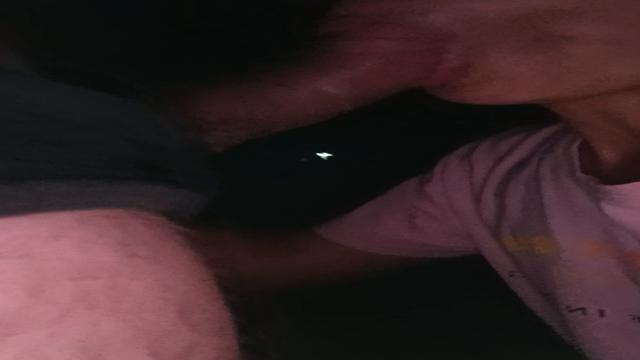 Pedi um Uber e o safado me colocou pra mama-lo e dar pra ele na rua 