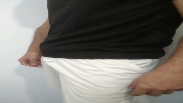 Tutorial de como andar de pau duro na rua