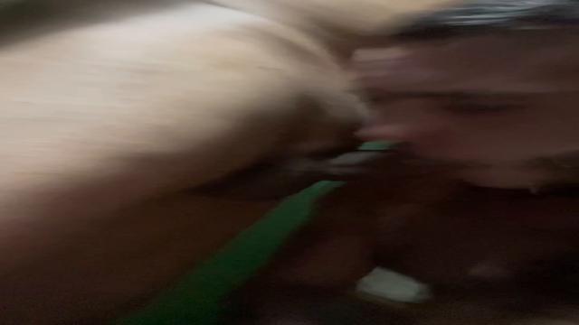 Leite farto 2x na minha cara e boca 