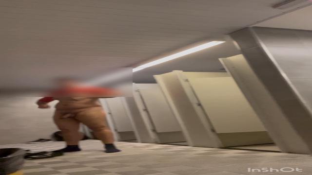 Pra quem gosta do gordinho pauzinho mais vídeo dele ...