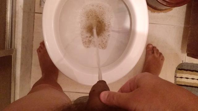 Mijando a cerveja da cadela 