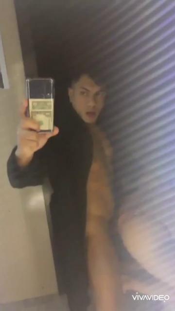 Safada gemendo gostoso