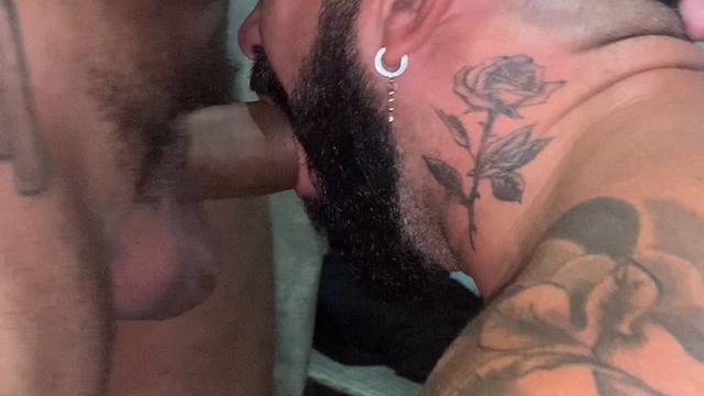 Sendo dominado pelo puto 