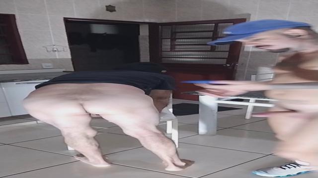 Adoro comer cu de velho são uma delícia como até lei...