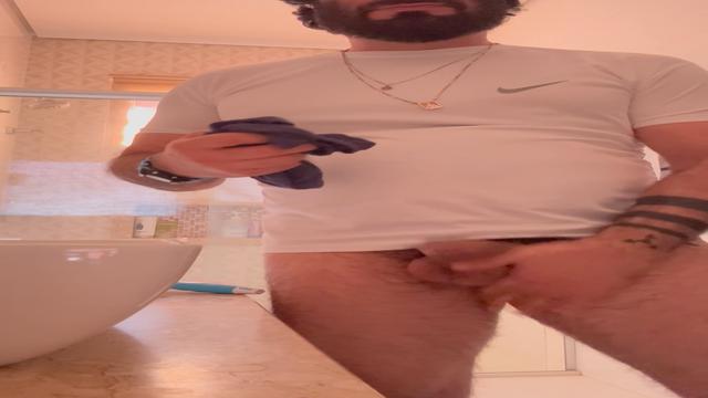 Troquei a cueca, muito calor aqui, mas prefiro a usa...