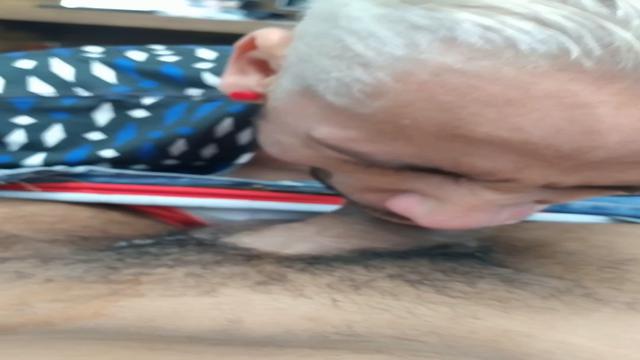 Pedi uma pizza do bairro  Me dei ?  de caixinha pro ...