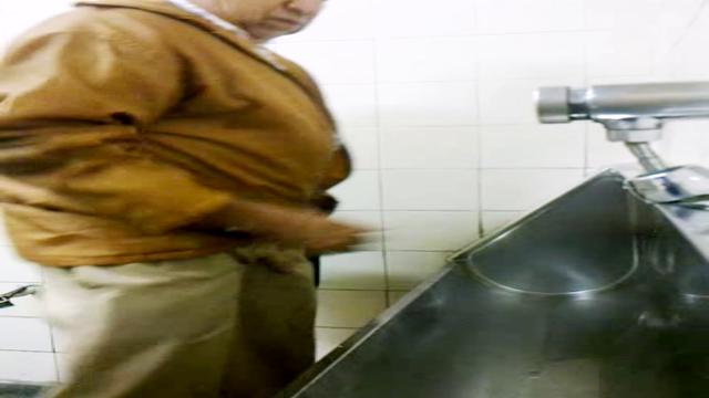 Pissing #68