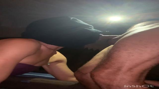 ACENEI PARA ESSE TITIO CAMINHONEIRO QUE TRAFEGAVA PE...