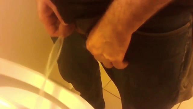 PISSING #326