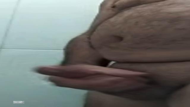 Delícia de macho parrudo 62 anos inédito meio tímido...