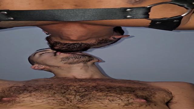 Italiano mandou que eu fosse dar e levar leite de desconhecidos pra ele comer o cu arregacadao.  Eu obedeci.  Parte 2 final